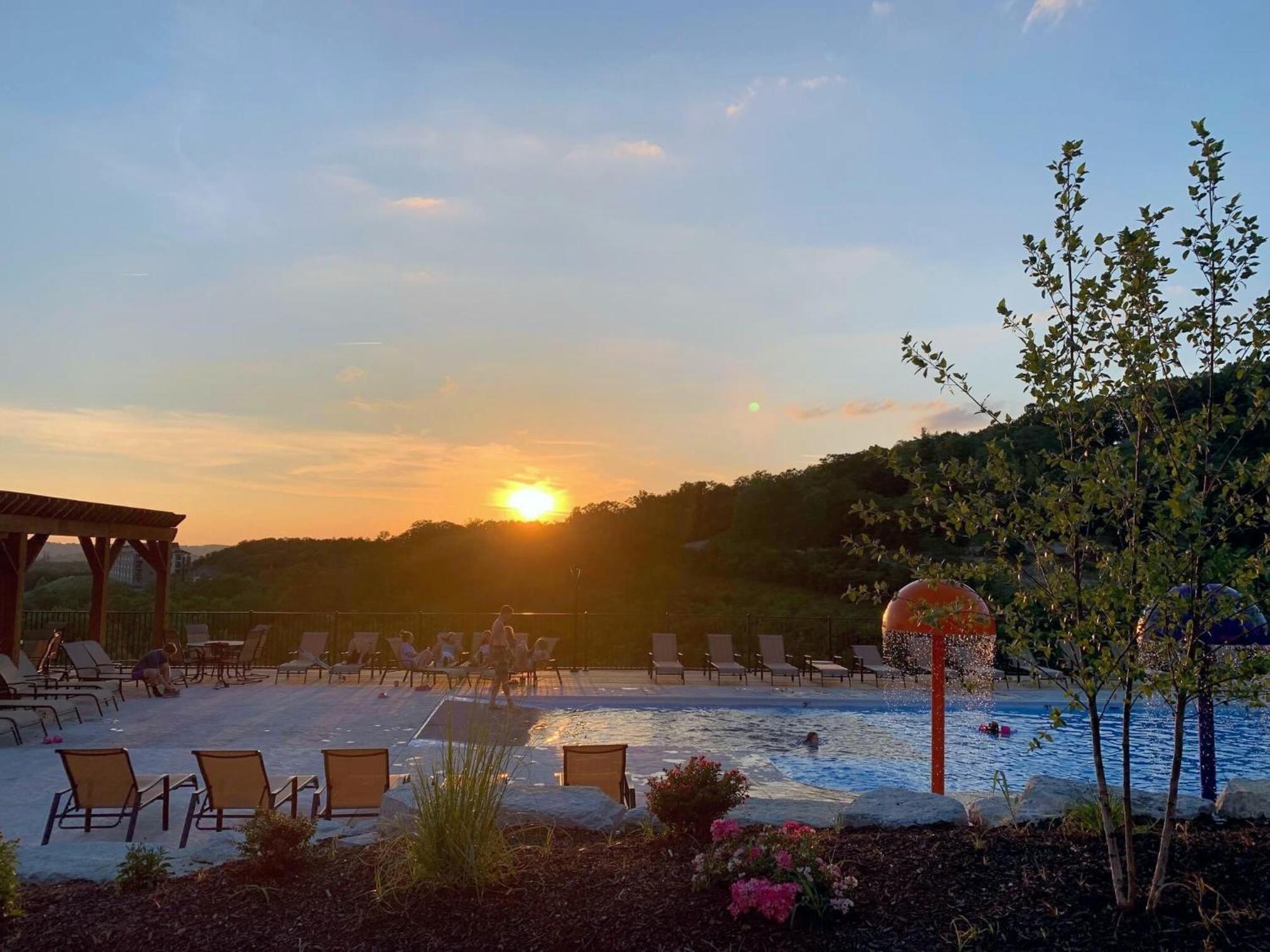 Chateau On The Cove Branson Eksteriør billede