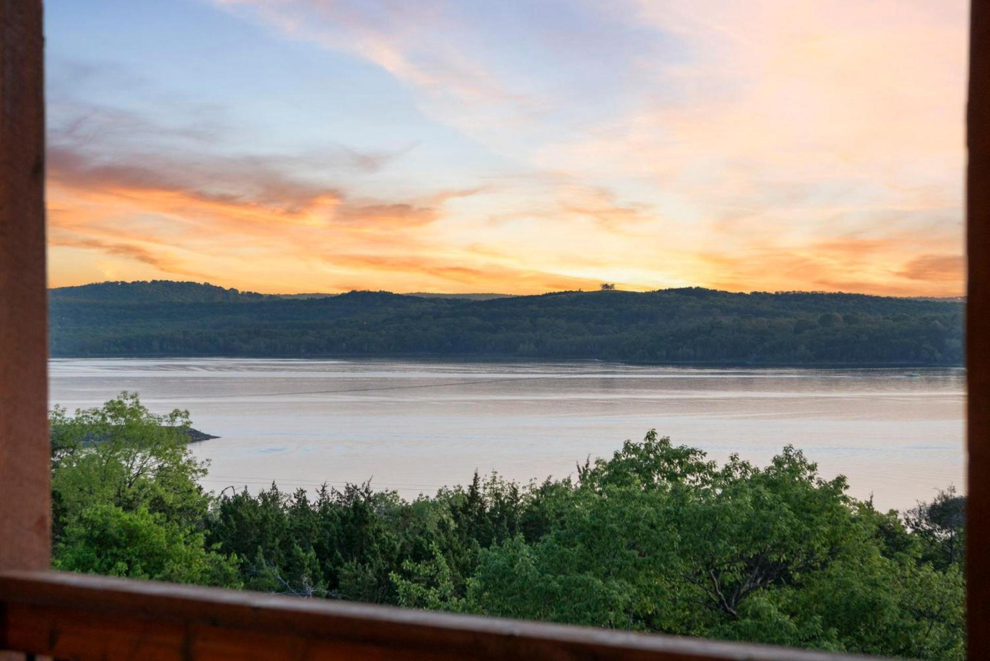 Chateau On The Cove Branson Eksteriør billede